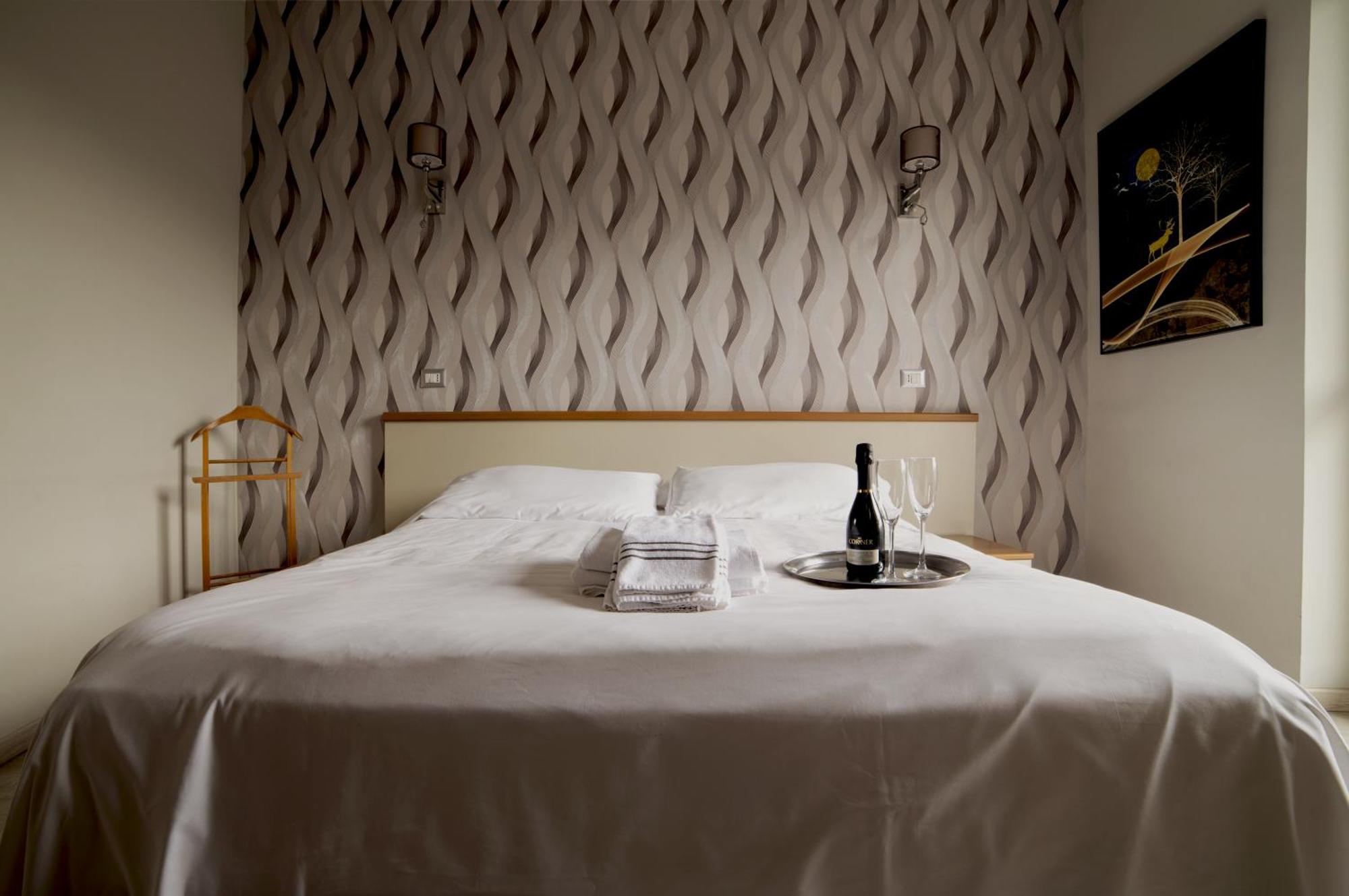 Hotel Frejus Collegno Ngoại thất bức ảnh